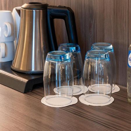 Plaza Premium Αλμέρε Εξωτερικό φωτογραφία