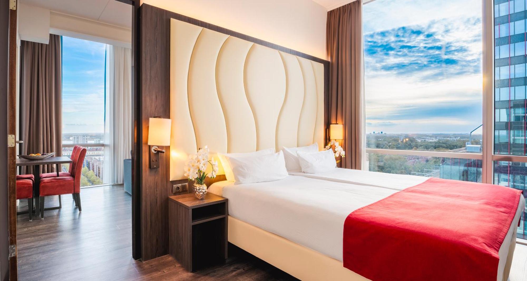 Plaza Premium Αλμέρε Εξωτερικό φωτογραφία