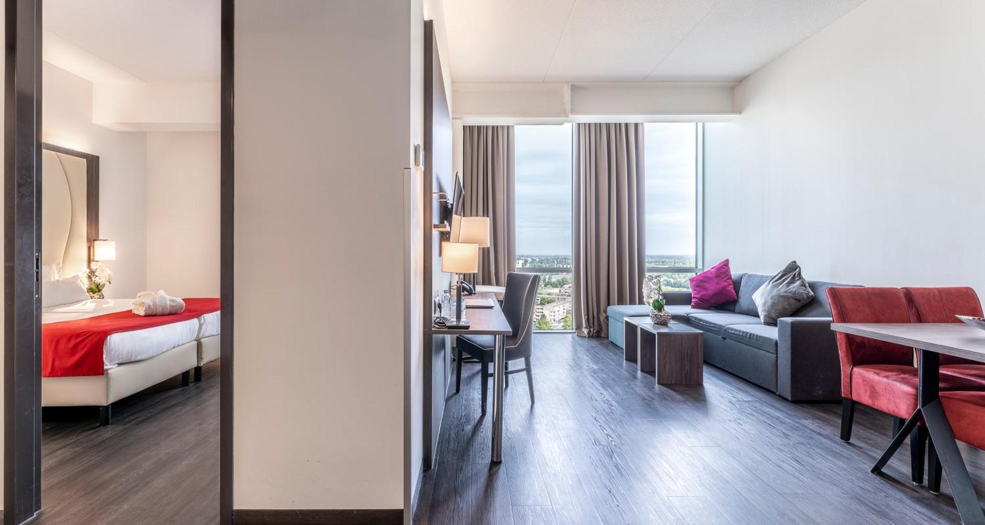 Plaza Premium Αλμέρε Εξωτερικό φωτογραφία