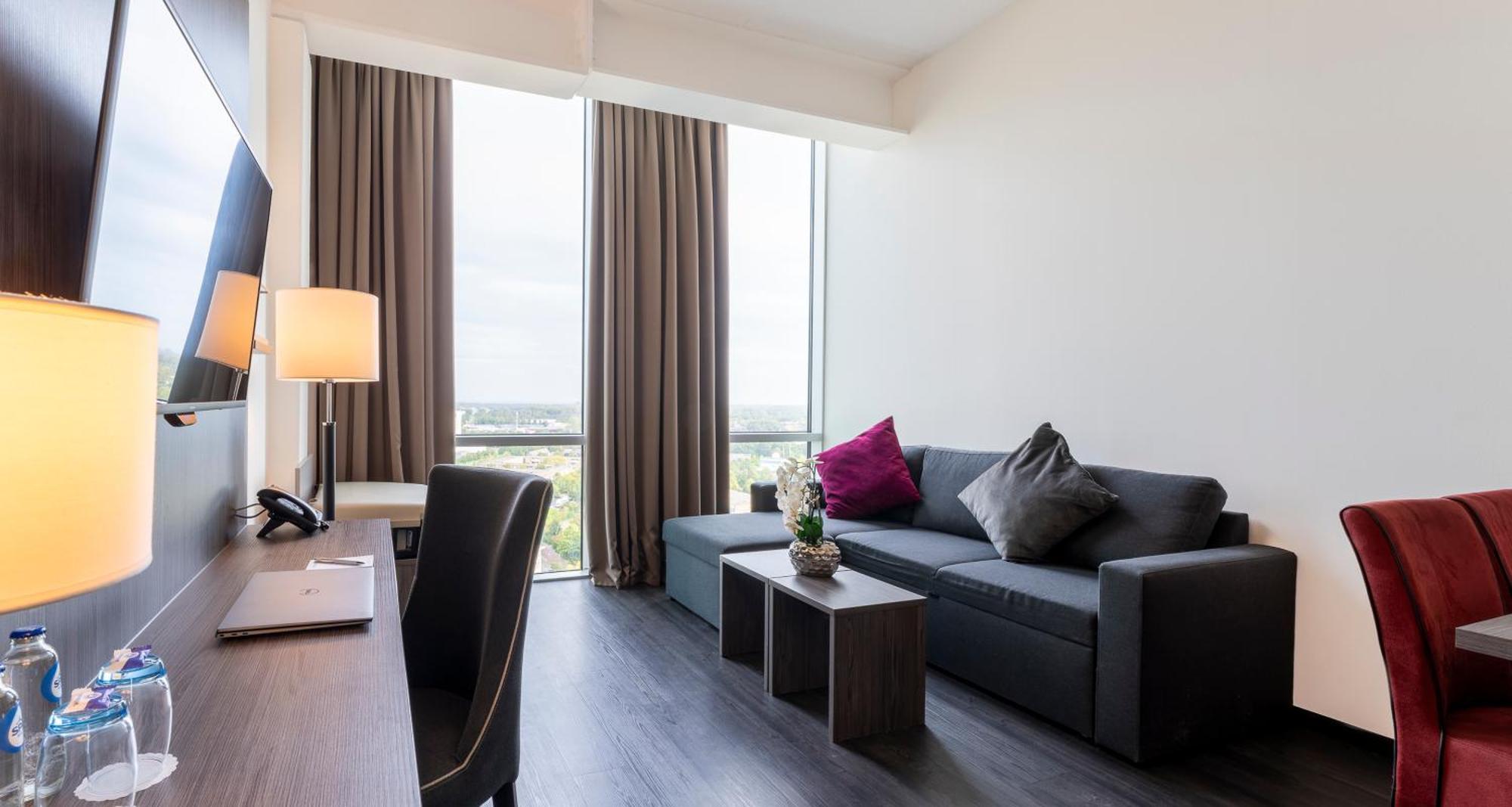Plaza Premium Αλμέρε Εξωτερικό φωτογραφία