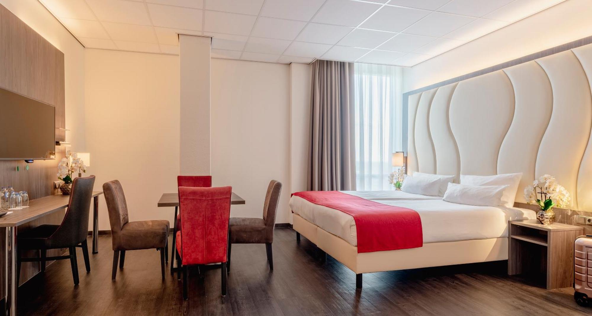 Plaza Premium Αλμέρε Εξωτερικό φωτογραφία
