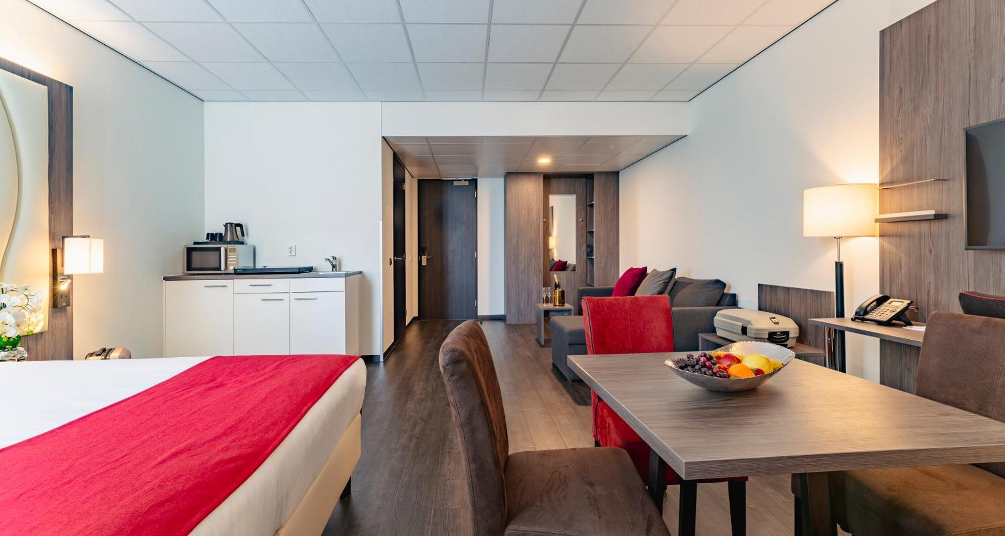 Plaza Premium Αλμέρε Εξωτερικό φωτογραφία