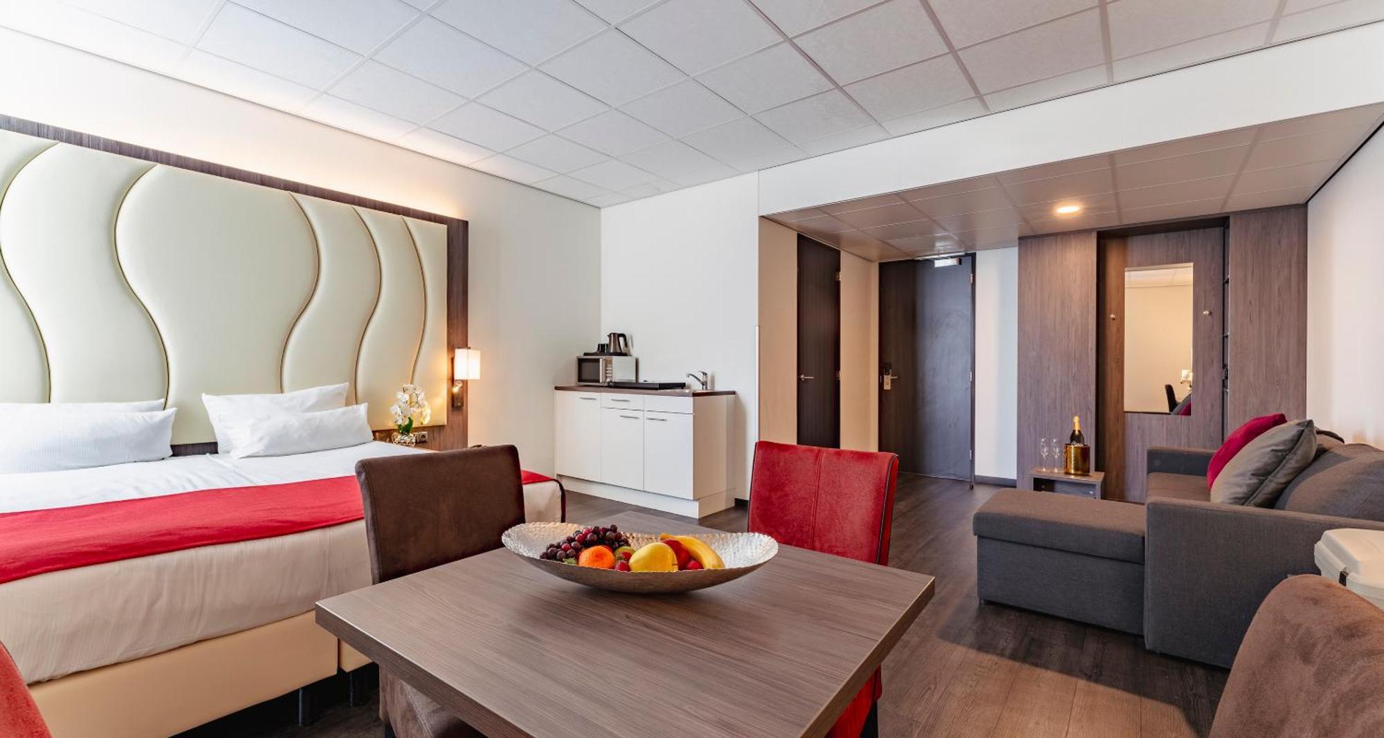 Plaza Premium Αλμέρε Εξωτερικό φωτογραφία