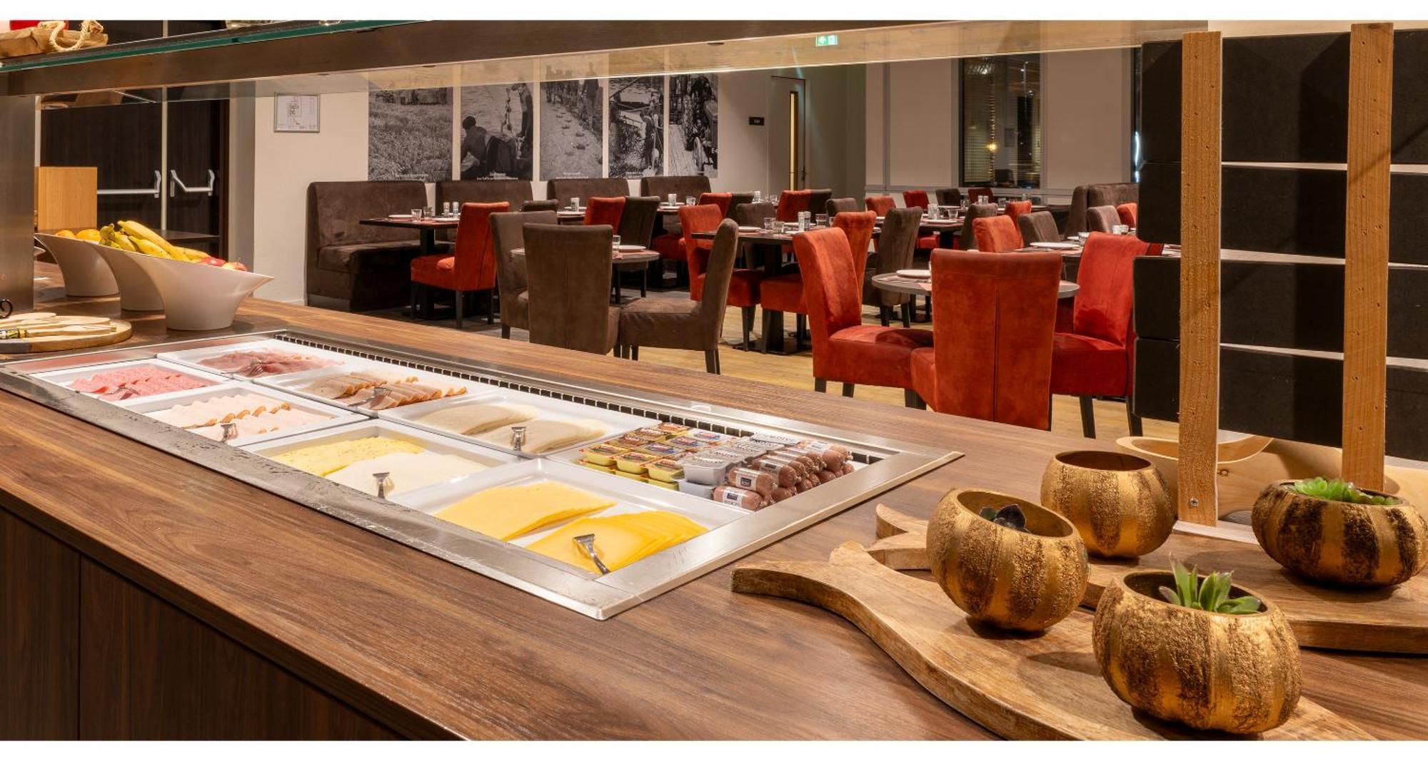 Plaza Premium Αλμέρε Εξωτερικό φωτογραφία